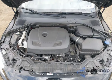 2015 Volvo S60 T5 Premier из США, поврежденный, VIN YV126MFKXF1363636